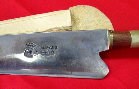 Detalle cuchillo artesanal lamina acero